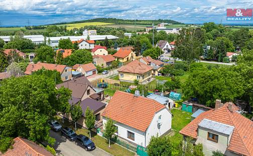 Prodej domu 170 m² s pozemkem 1 061 m², Úžice, okres Mělník