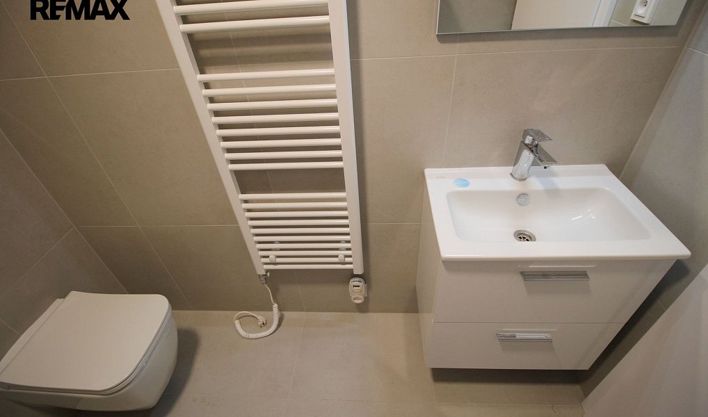 Pronájem bytu 1+kk 34 m², Kolín – náhled fotky 7
