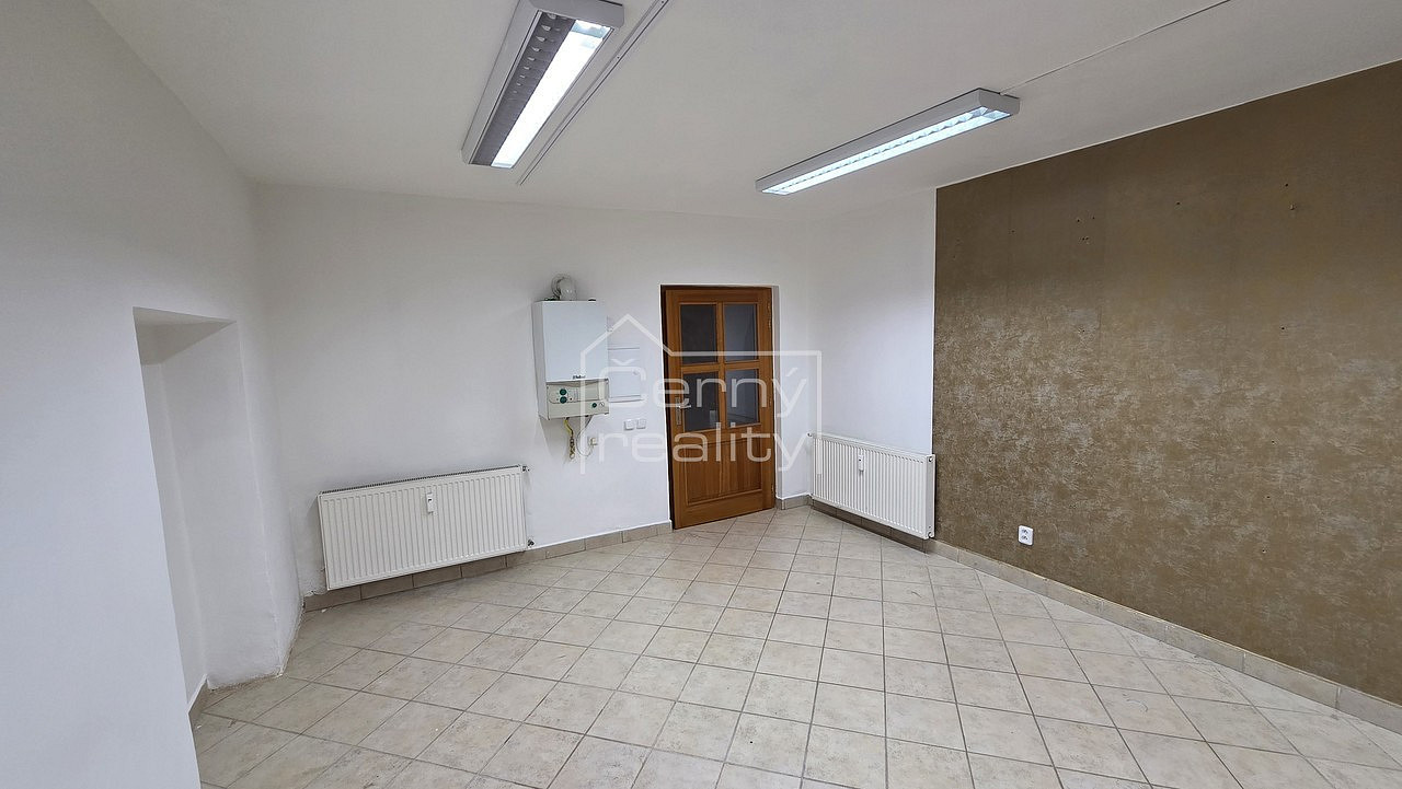 Pronájem obchodních prostor 80 m² – fotografie 5