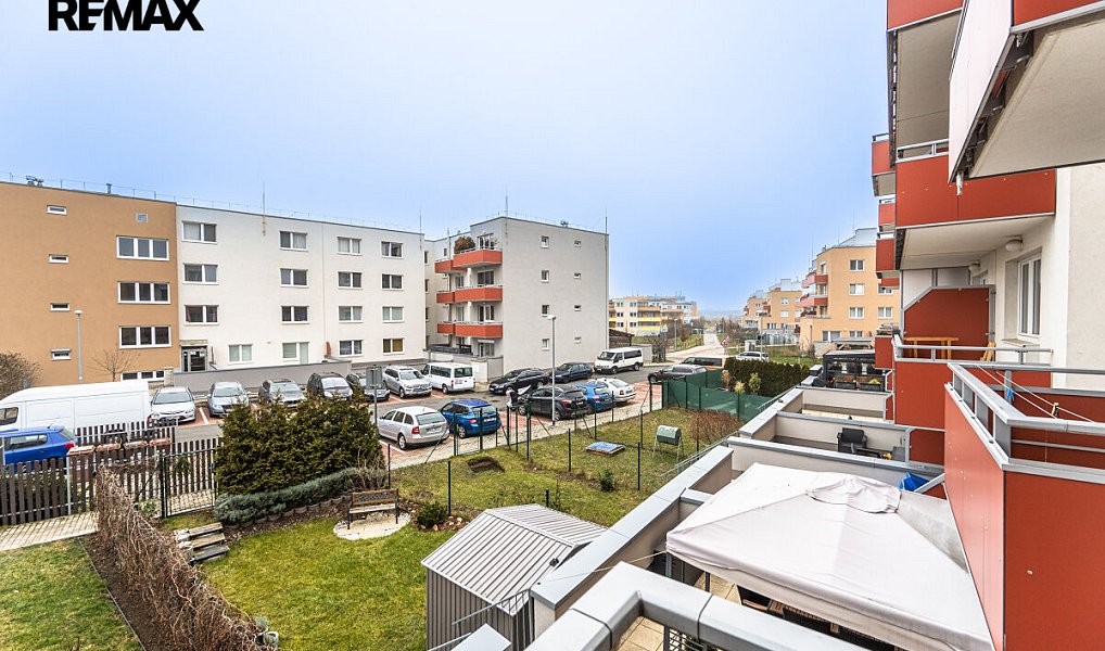 Pronájem bytu 1+kk 33 m², Praha – náhled fotky 7