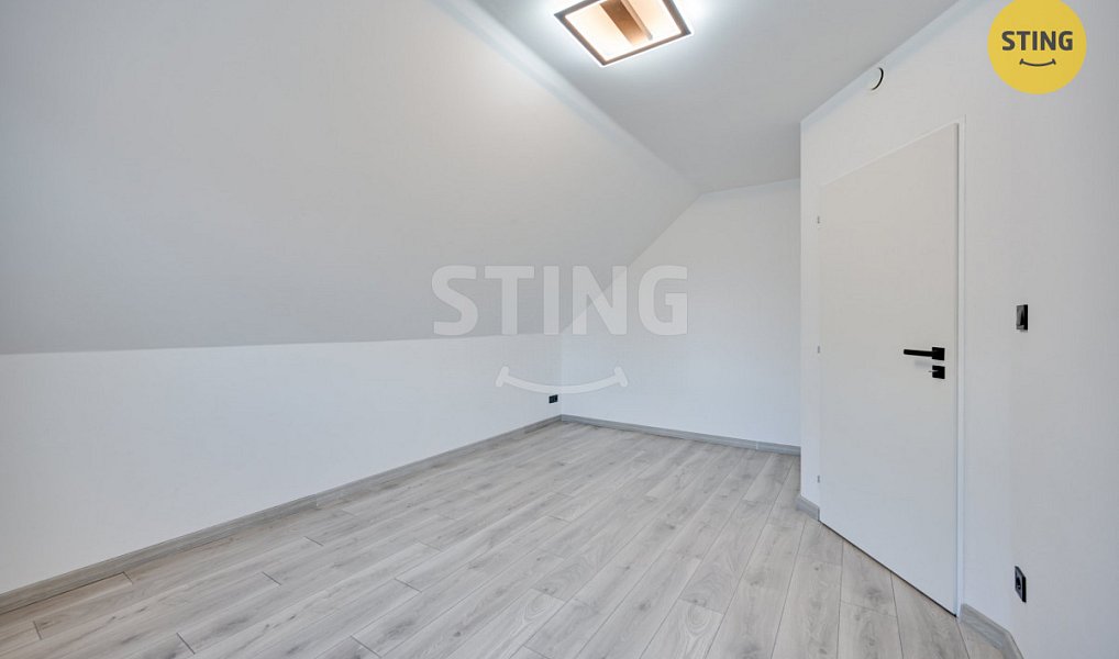 Prodej domu 168 m² s pozemkem 552 m², Šardice – náhled fotky 18