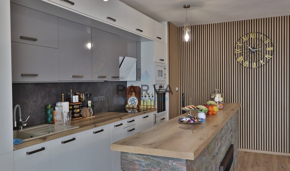 Prodej bytu 5+kk 118 m², Rokycany – náhled fotky 3