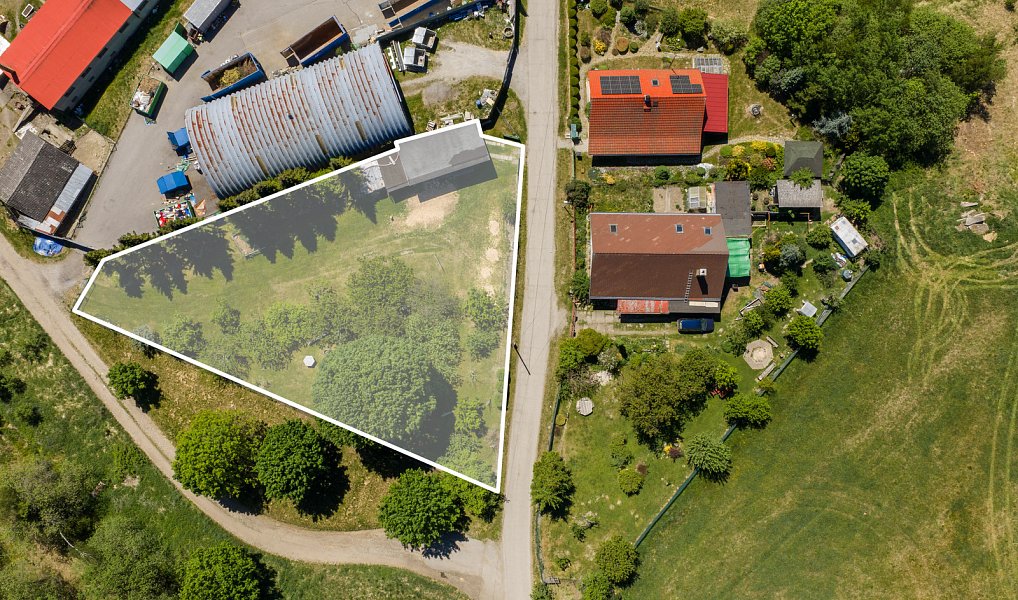 Prodej stavebního pozemku 1 408 m², Horní Planá – náhled fotky 2