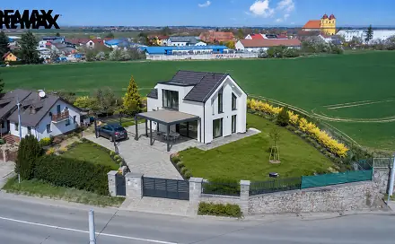 Prodej stavebního pozemku 550 m², Hradec Králové