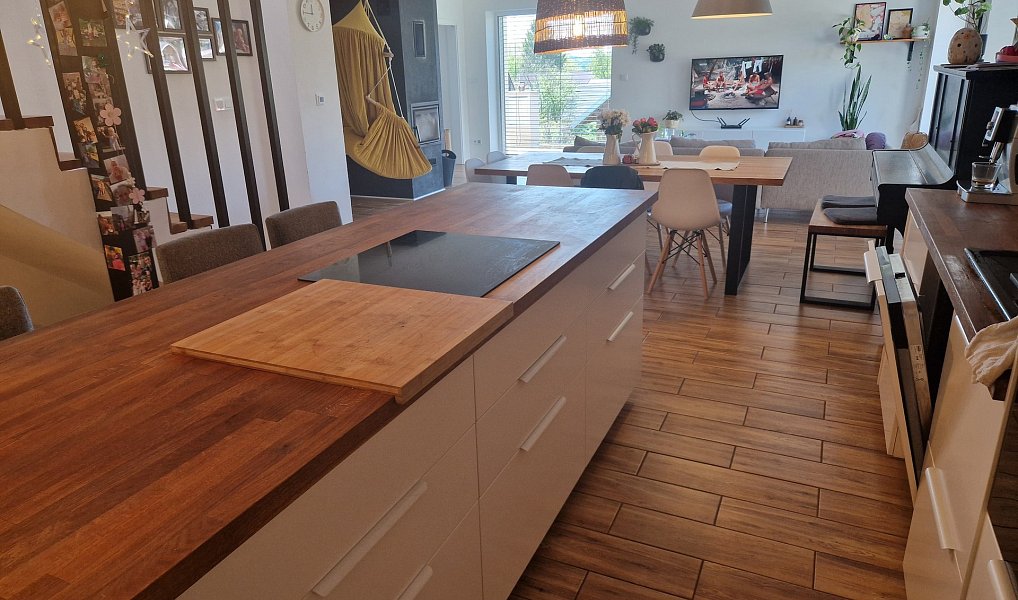 Prodej domu 189 m² s pozemkem 1 127 m², Radostná pod Kozákovem – náhled fotky 6