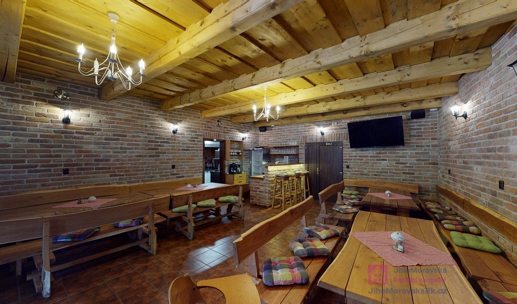 Prodej ubytovacího objektu 664 m², Bulhary – náhled fotky 31