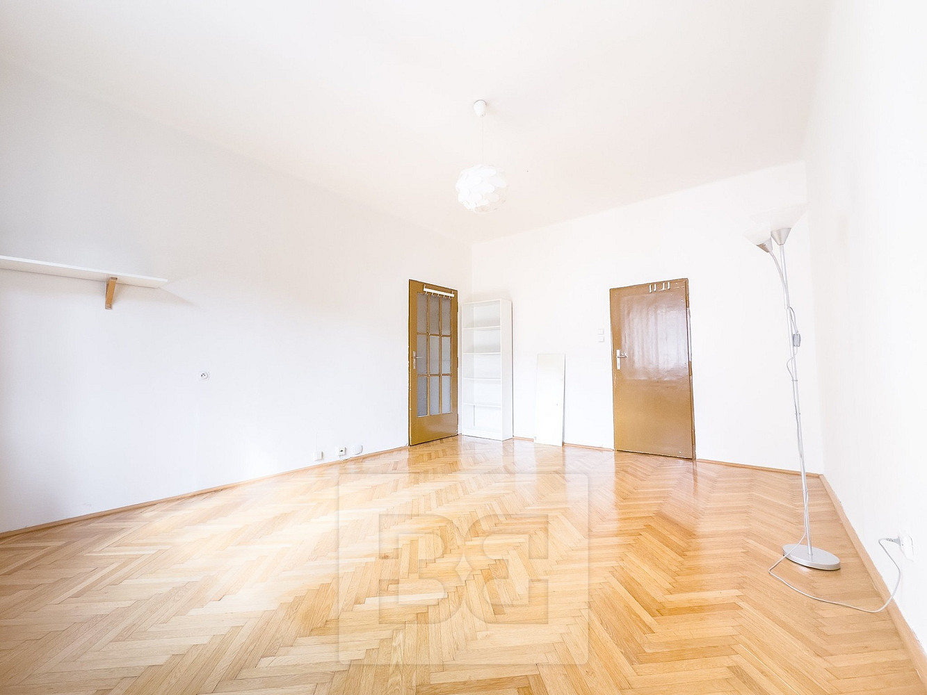 Pronájem bytu 1+1 32 m² – fotografie 2