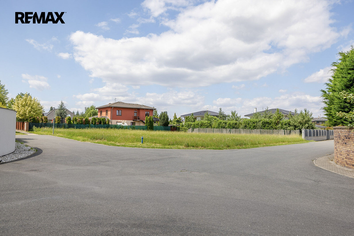 Prodej stavebního pozemku 1 345 m² – fotografie 3