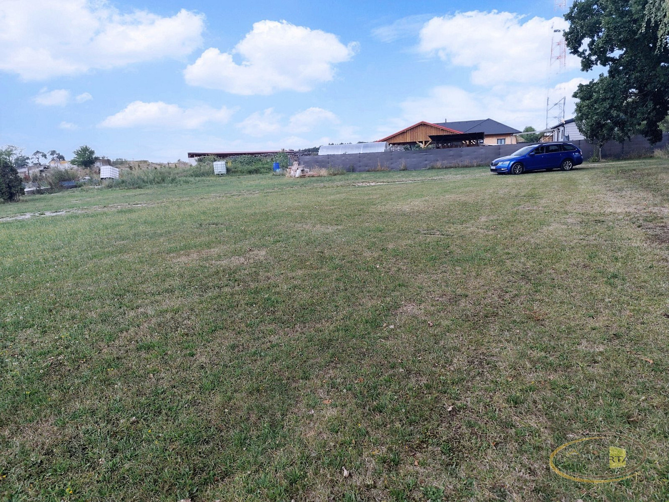 Prodej stavebního pozemku 800 m² – fotografie 3