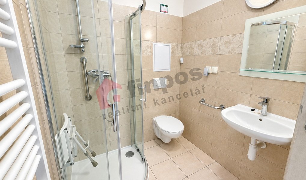 Pronájem bytu 1+kk 27 m², Mrač – náhled fotky 4