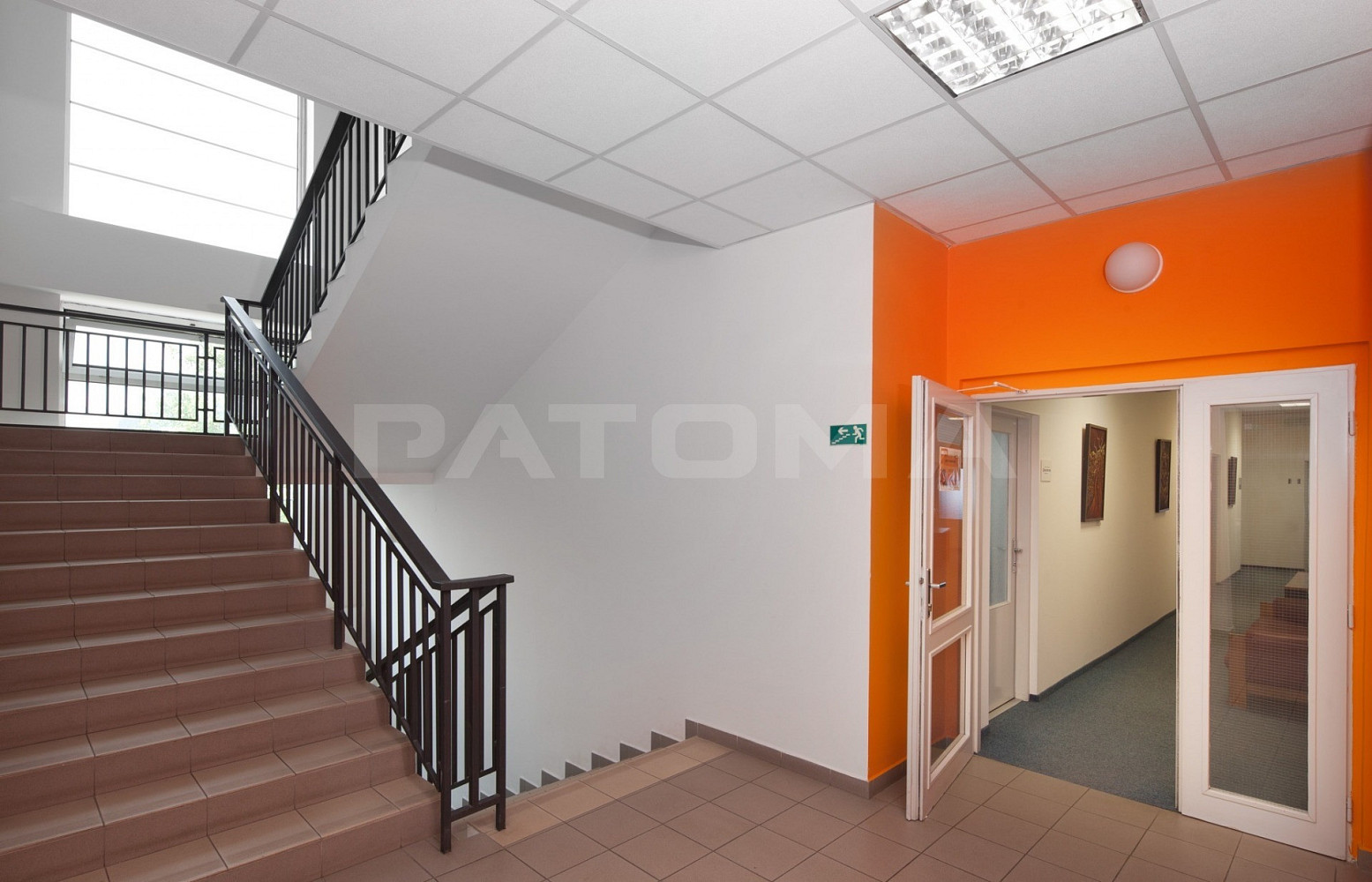 Pronájem kanceláře 60 m² – fotografie 2