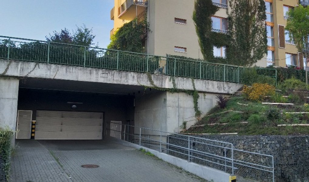 Pronájem garáže, 16 m², Hloubětín - Praha 9, Praha
