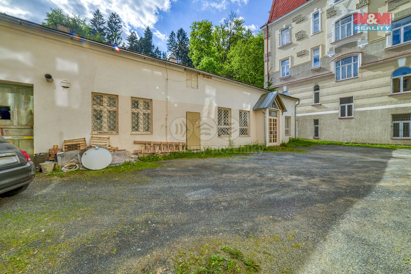 Prodej obchodních prostor 143 m² – fotografie 3