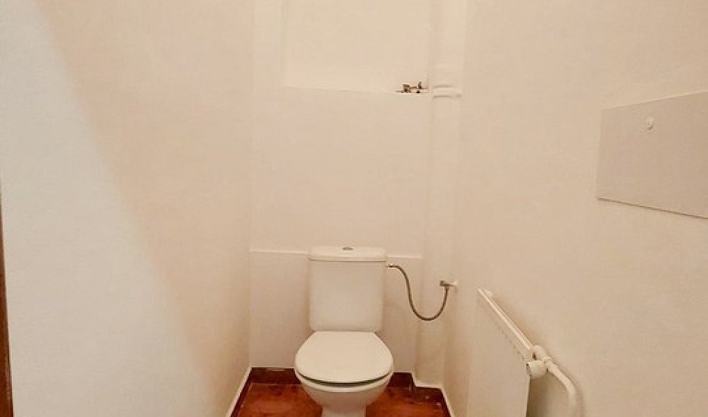 Pronájem bytu 2+1 80 m², Cheb – náhled fotky 10