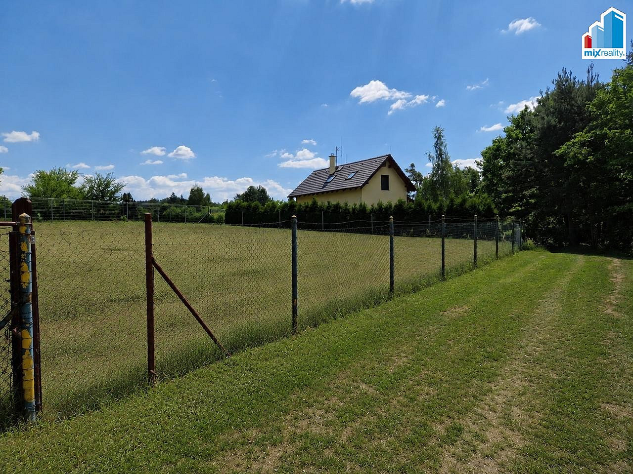 Prodej stavebního pozemku 627 m² — photo 3
