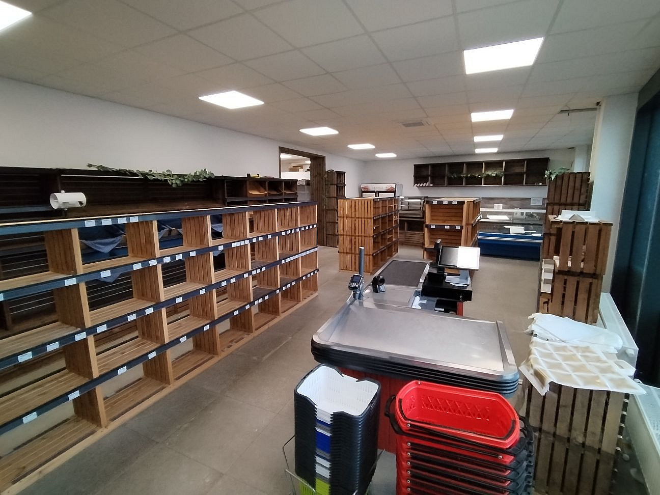 Pronájem obchodních prostor 136 m² – fotografie 2