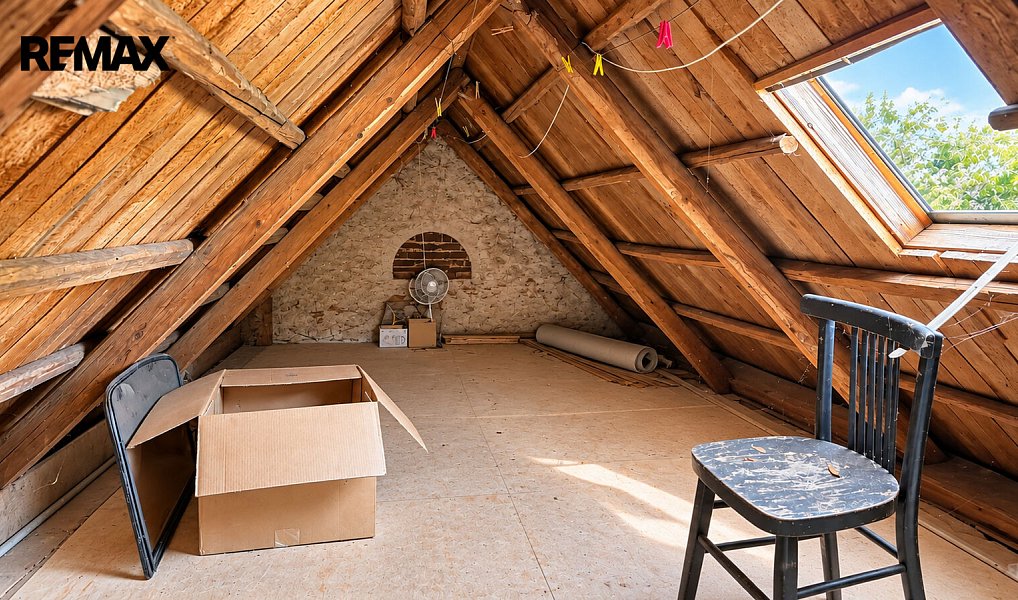 Prodej domu 170 m² s pozemkem 1 659 m², Halže – náhled fotky 32
