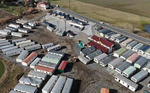 Prodej pozemku 35 087 m², Sadová, okres Hradec Králové