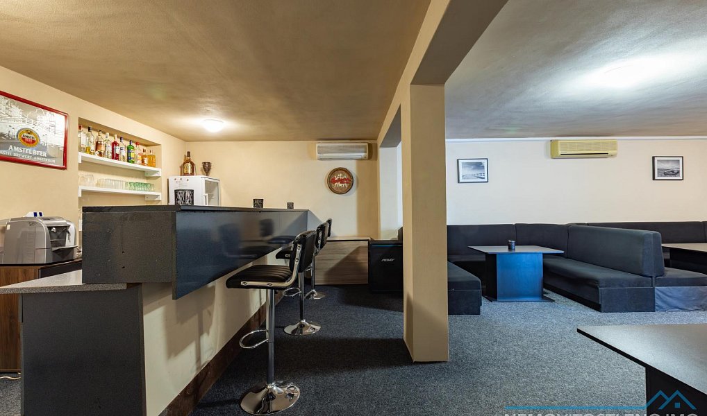 Prodej ubytovacího objektu 390 m², Vrbovec – náhled fotky 6