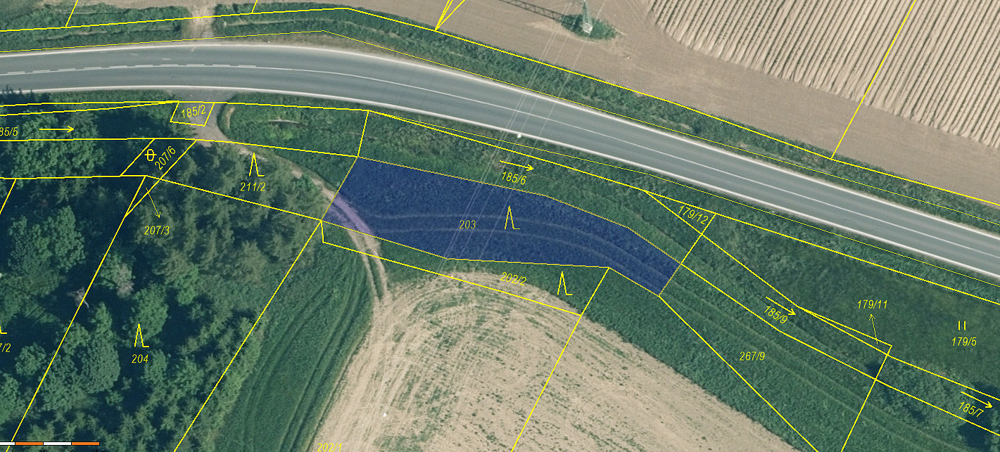 Prodej komerčního pozemku 711 m²