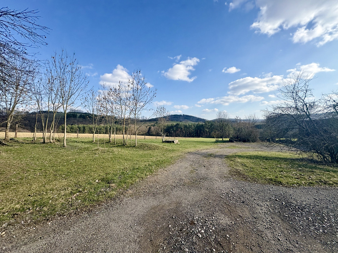 Prodej stavebního pozemku 9 213 m²