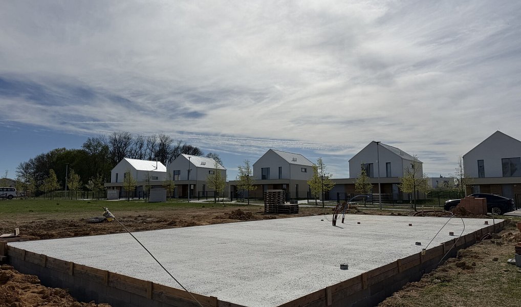 Prodej stavebního pozemku 865 m², Vysoký Újezd – náhled fotky 4