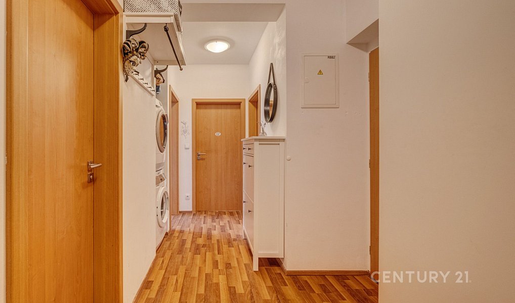 Pronájem bytu 3+kk 63 m², Benešov – náhled fotky 13