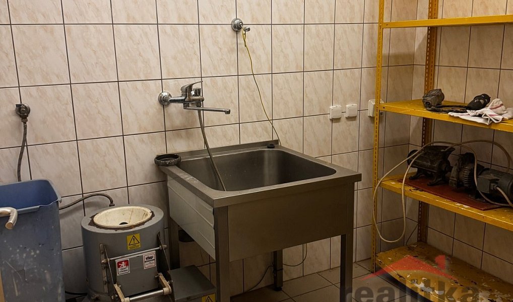 Prodej restaurace 1 221 m², Stěbořice – náhled fotky 22