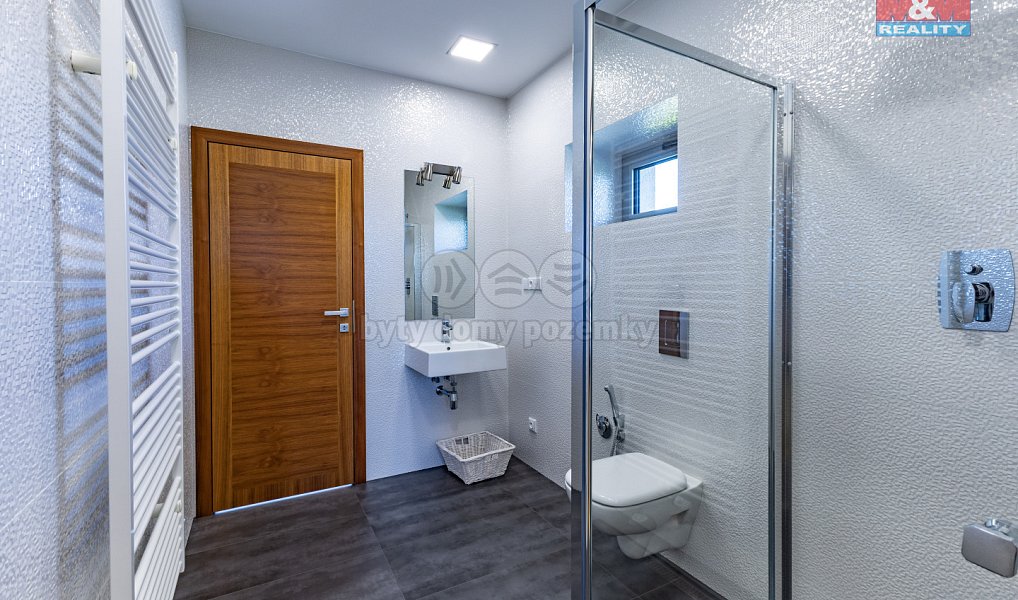 Prodej domu 142 m² s pozemkem 1 147 m², Město Albrechtice – náhled fotky 12