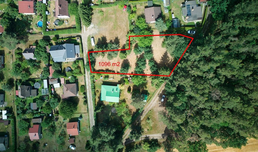 Prodej stavebního pozemku 1 096 m², Pňovany – náhled fotky 2