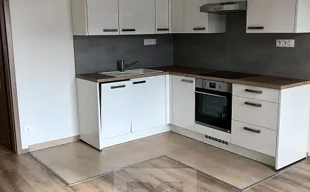 Pronájem bytu 1+kk 40 m²