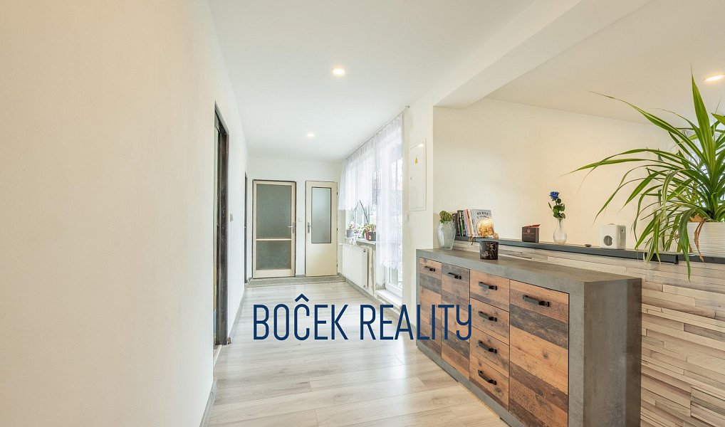 Prodej domu 211 m² s pozemkem 1 356 m², Sýkořice – náhled fotky 17