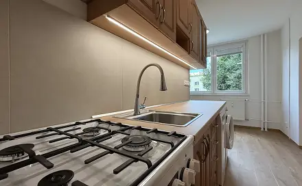 Pronájem bytu 2+1 63 m², Kúty, Zlín