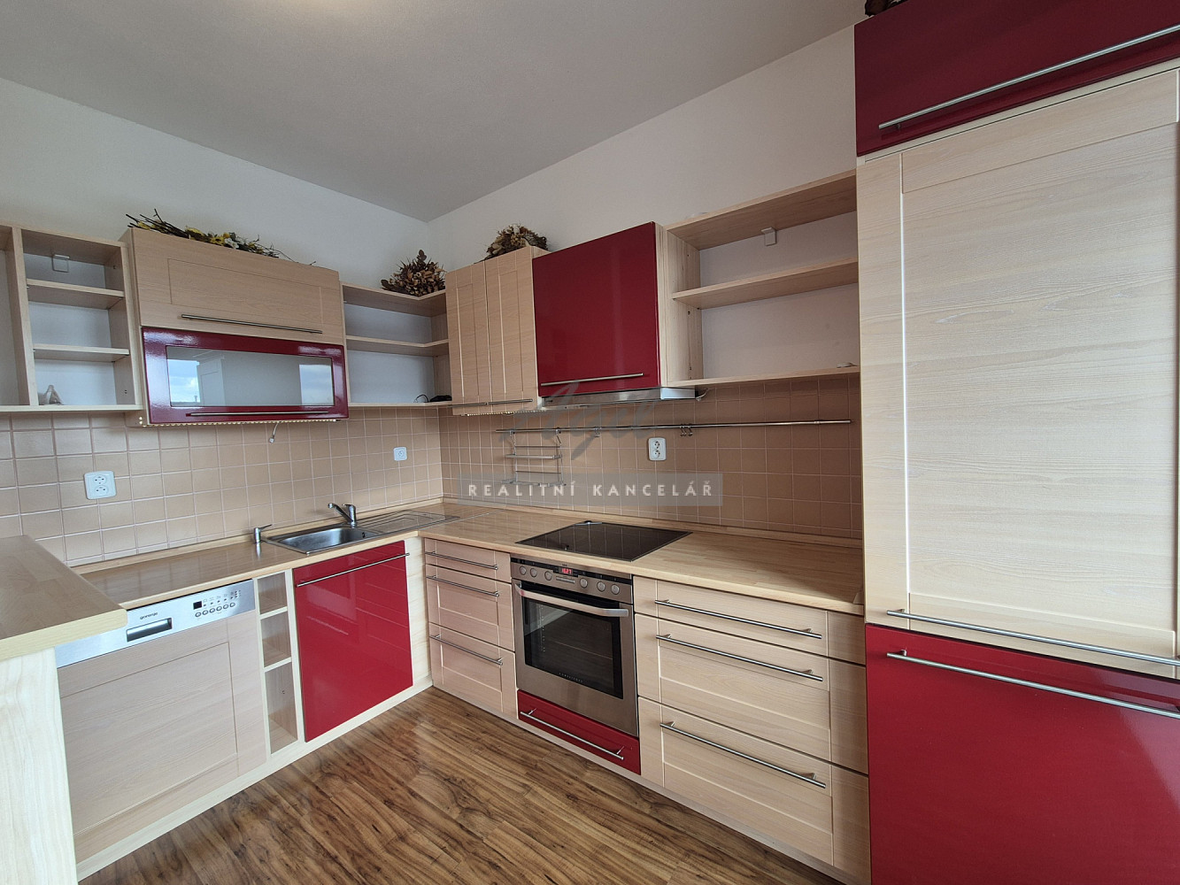 Prodej bytu 2+kk 57 m² — photo 2