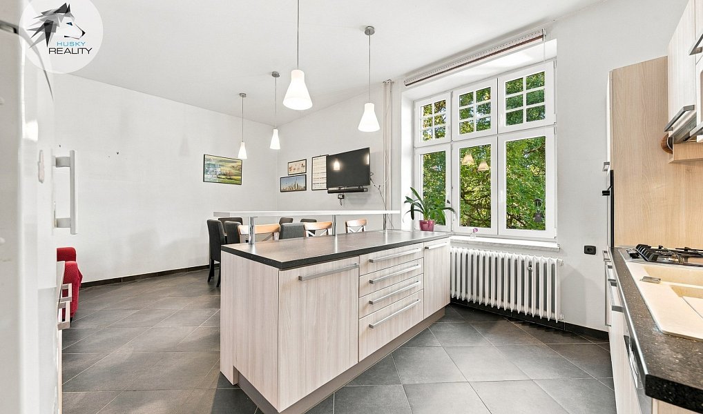 Prodej domu 268 m² s pozemkem 1 048 m², Napajedla – náhled fotky 16
