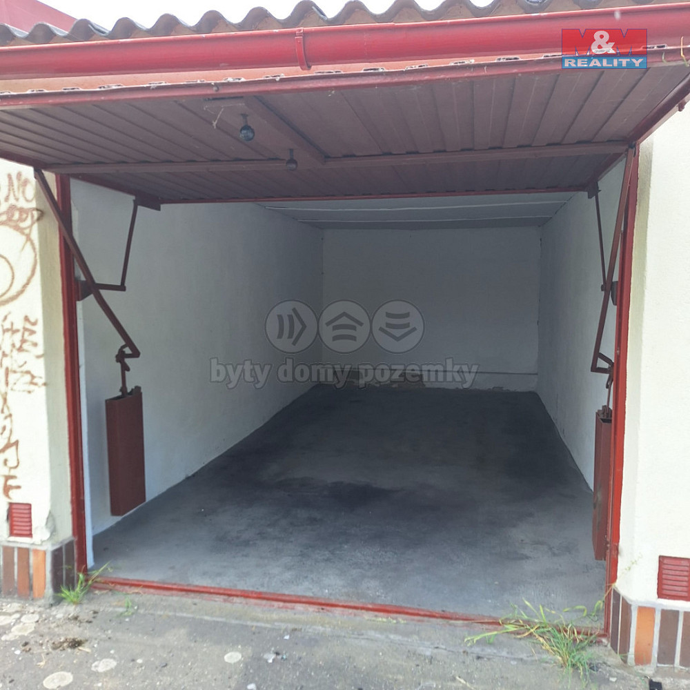 Prodej garáže 27 m2 v chebu