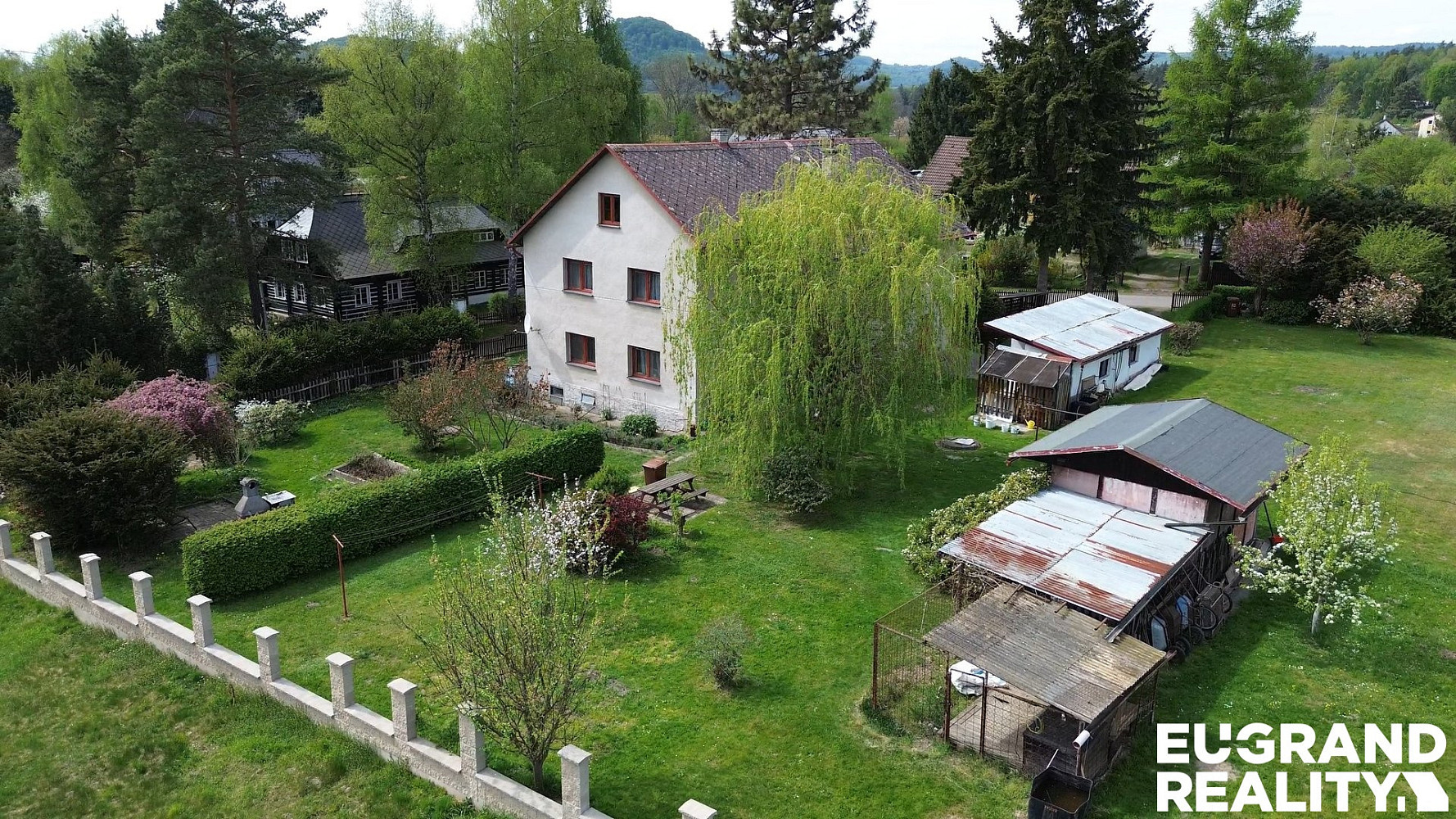 Prodej domu 350 m² s pozemkem 1 184 m²