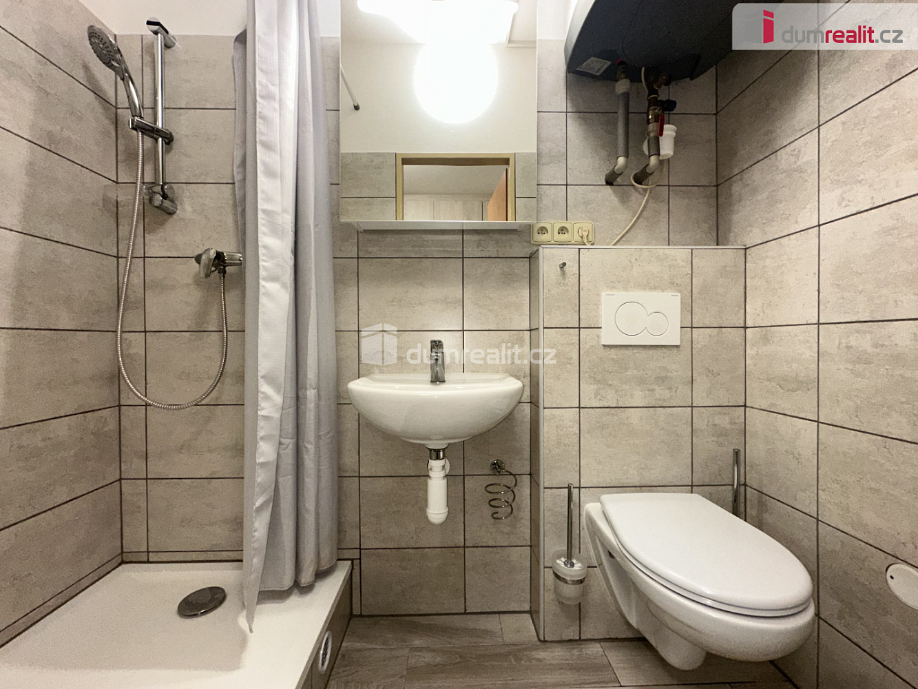 Pronájem bytu 1+1 30 m² – fotografie 4