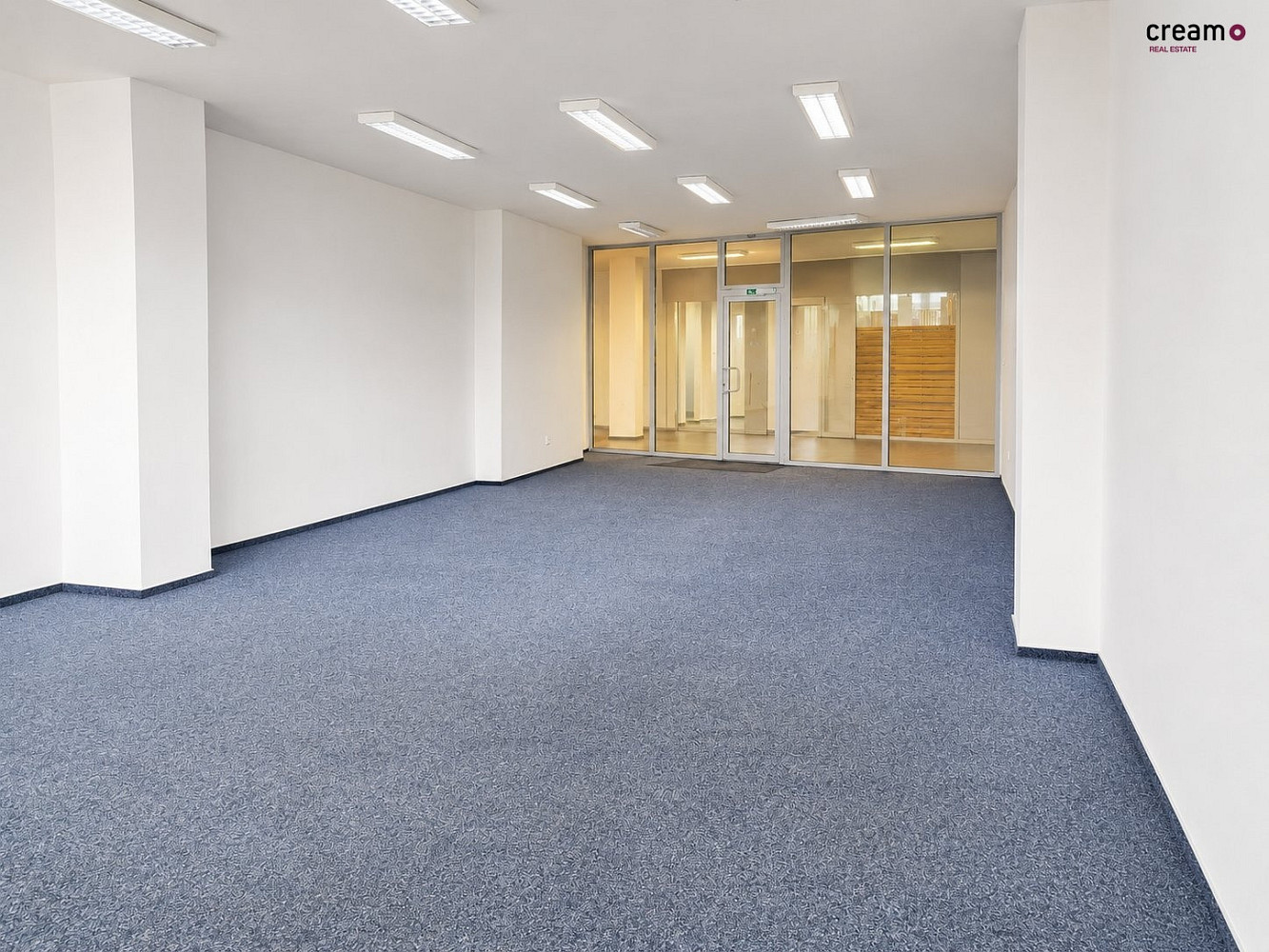 Pronájem obchodních prostor 86 m² – fotografie 2