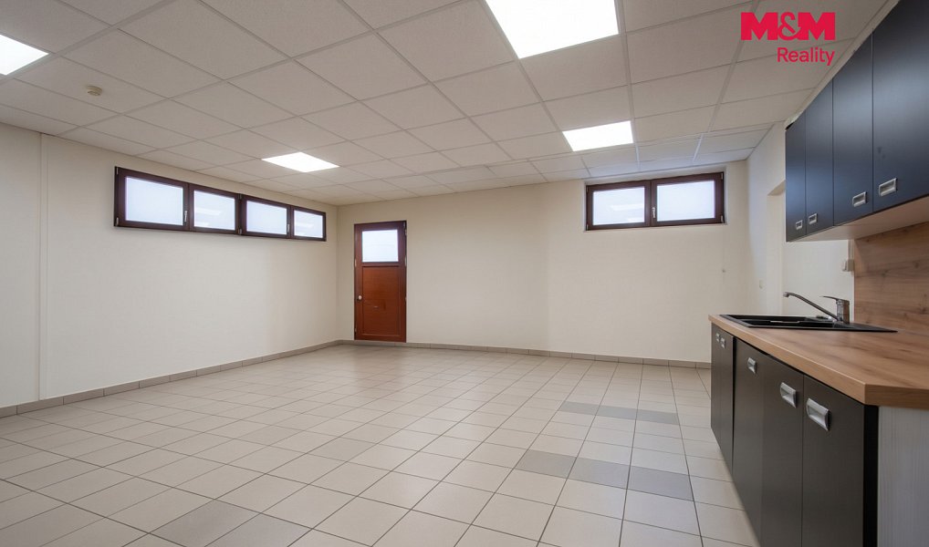 Pronájem obchodních prostor 150 m², Most – náhled fotky 5