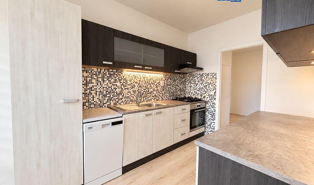 Prodej bytu 3+1 74 m², Teplice – náhled fotky 5