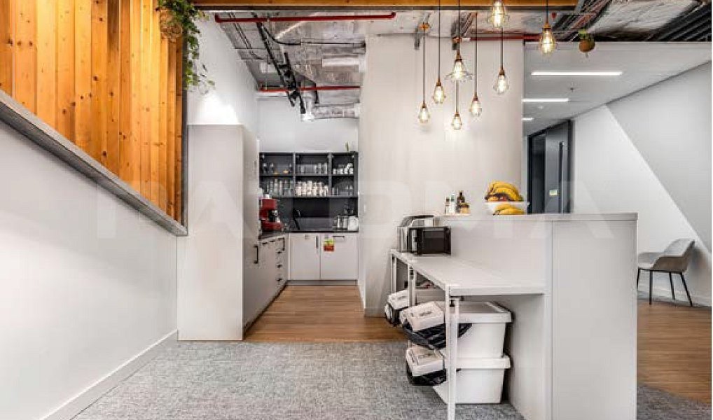 Pronájem kanceláře 1 572 m², Praha – náhled fotky 10