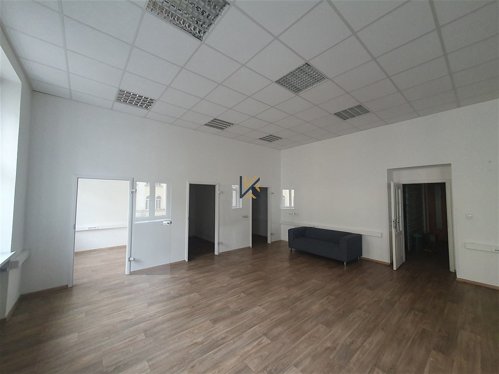 Pronájem kanceláře 160 m² — photo 5