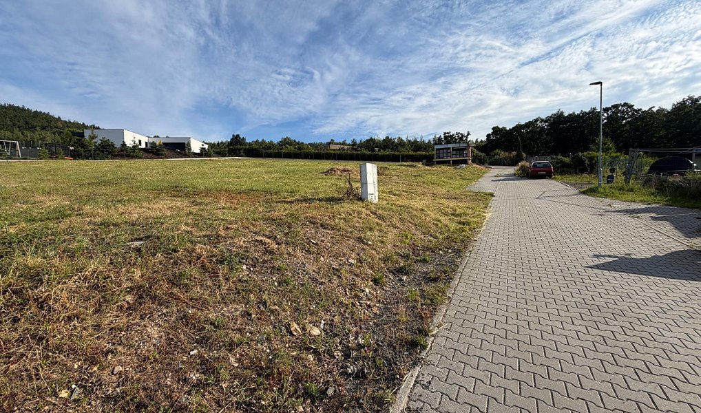 Prodej stavebního pozemku 1 010 m², Málkov – náhled fotky 7