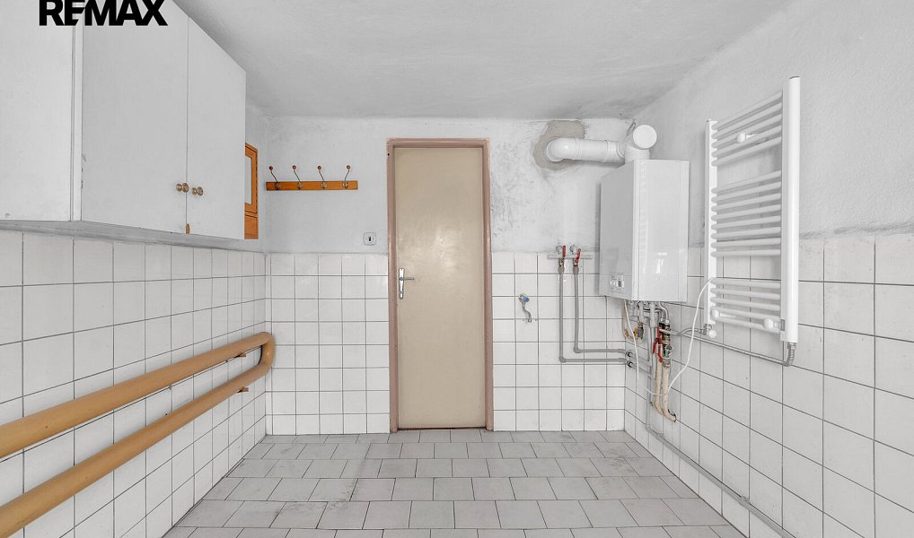 Prodej domu 217 m² s pozemkem 522 m², Smidary – náhled fotky 24