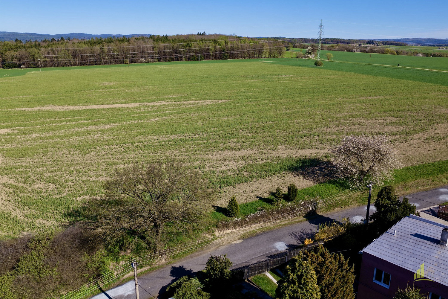 Prodej stavebního pozemku 2 650 m² – fotografie 2