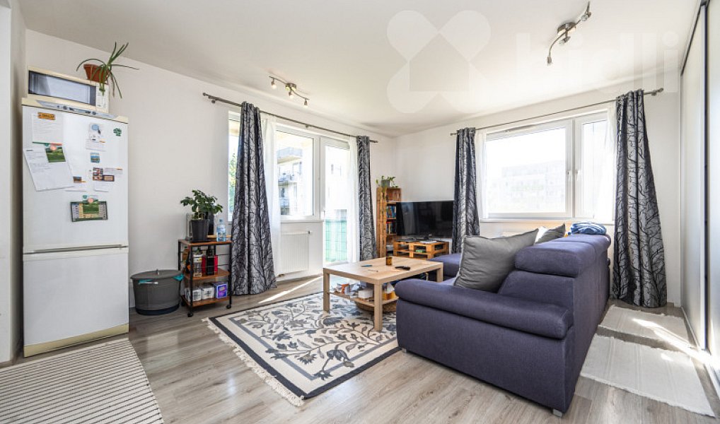Prodej bytu 1+kk 38 m², Praha – náhled fotky 4