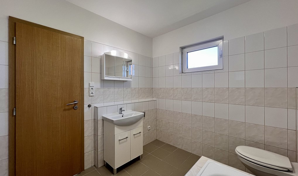 Pronájem bytu 3+1 73 m², Všetaty – náhled fotky 12