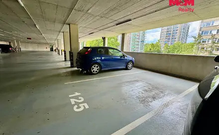 Pronájem garážového stání, 13 m2, Pardubice, Pardubice - Zelené Předměstí