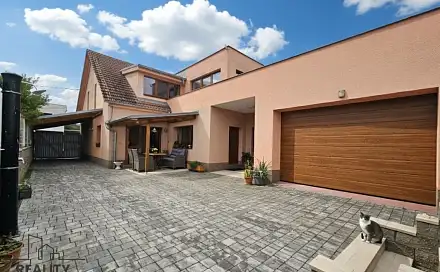 Prodej domu 208 m² s pozemkem 433 m², Čebín, okres Brno-venkov